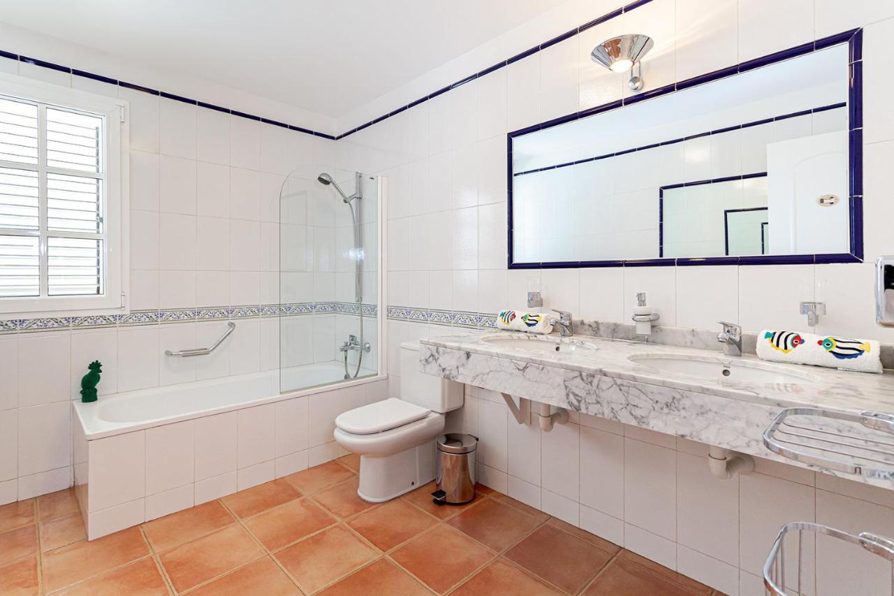 Stunning Villa With Breathtaking Ocean View Mogán Extérieur photo